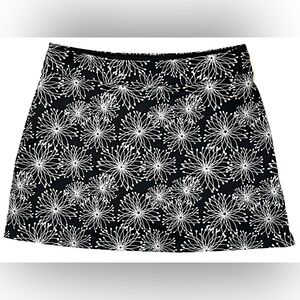 Tranquility by Colorado Clothing Black & White Women's Skirt w Shorts Underneath
